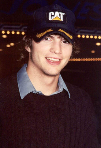 ashtonkutcher2.jpg